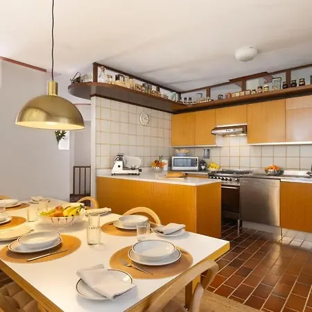 Maggiore Villa *